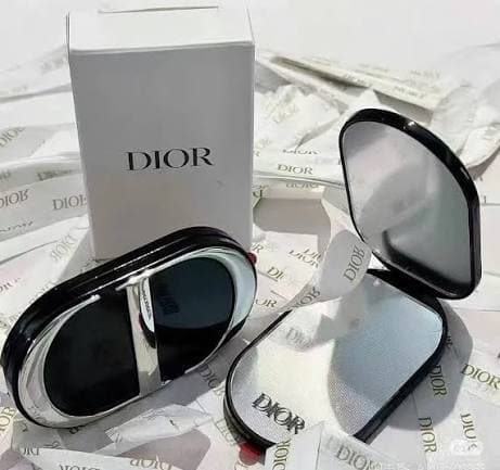 ACCESORIO PARA CELULAR CON ESPEJO DIOR
