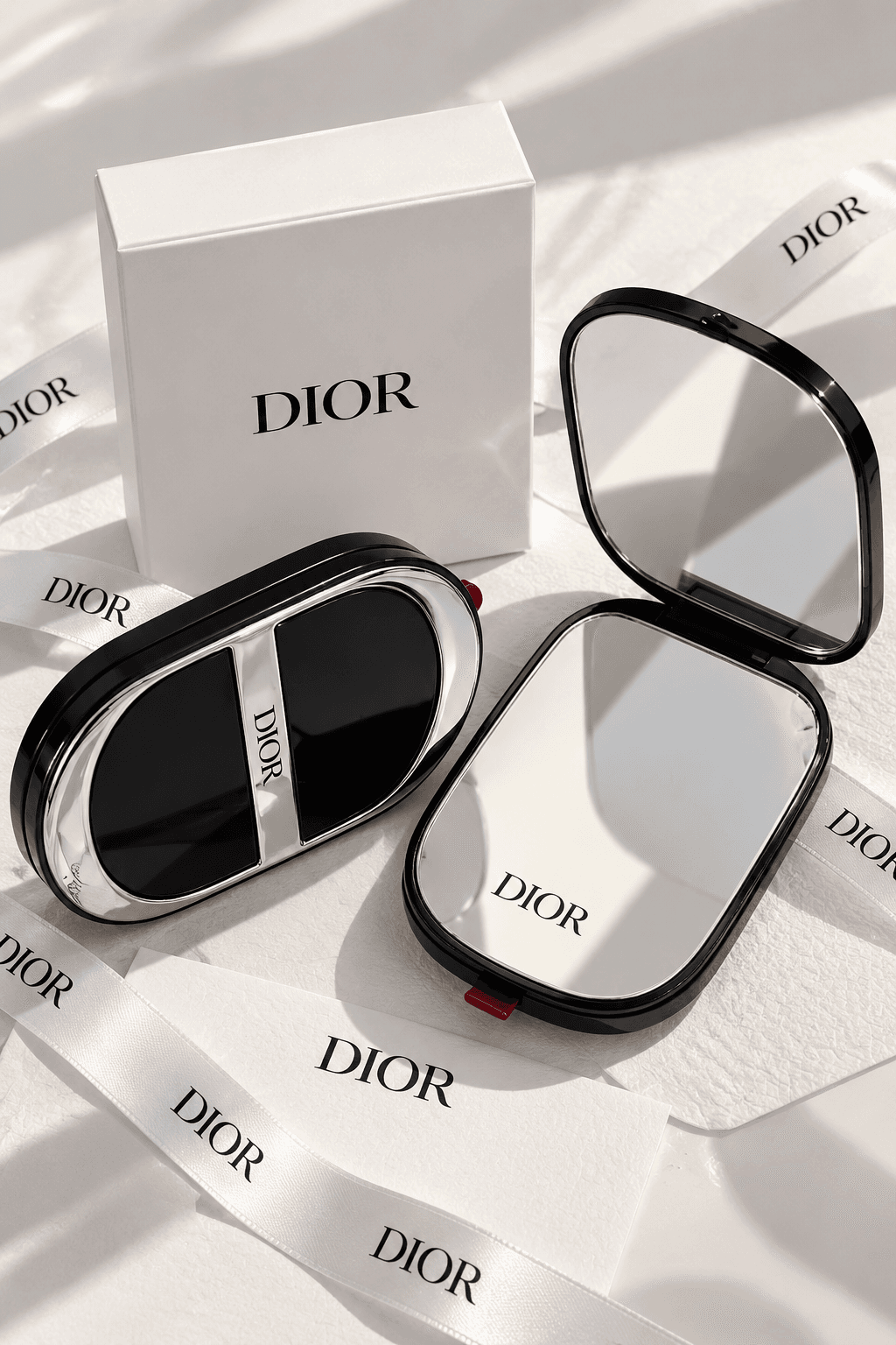 ACCESORIO PARA CELULAR CON ESPEJO DIOR